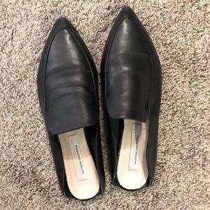 Kristin Cavaliers/Chinese Laundry flats